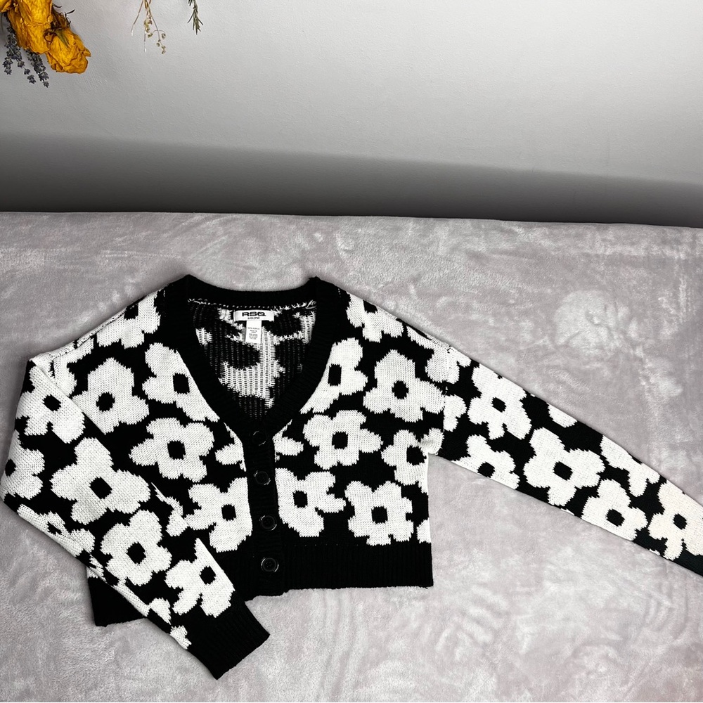 RSQ flower crop cardigan. Size  XS